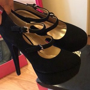 Black strappy heels